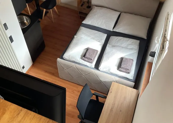 Schoenes Und Modernes Vs Appartement *